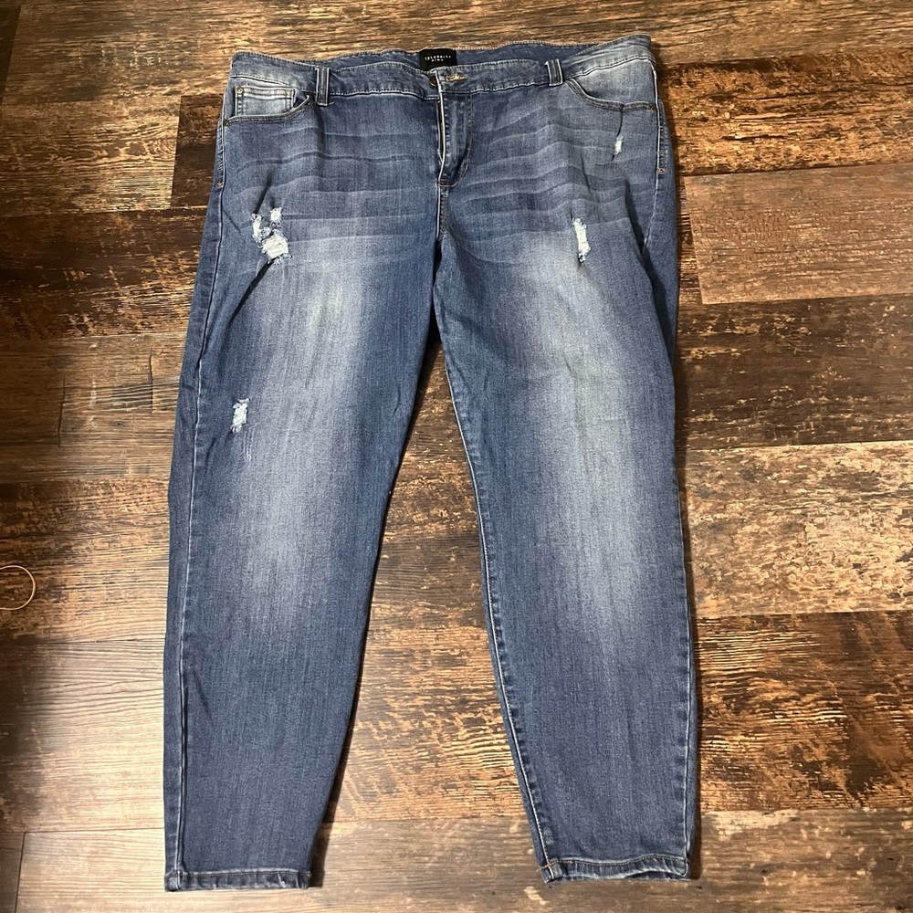 Pink celebrity skinny ankle jeans